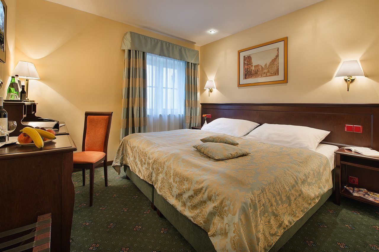 Hotell Ea Downtown 4*